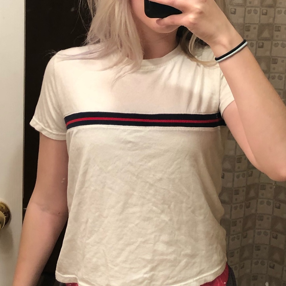Brandy Melville white tshirt